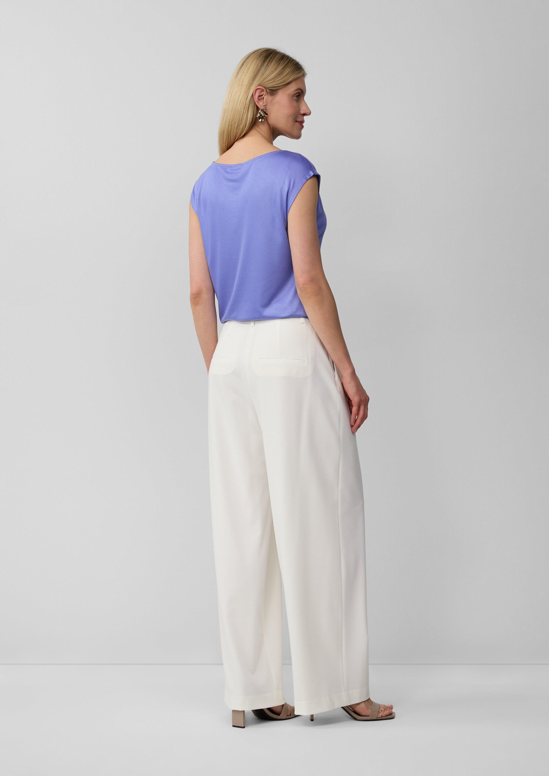 T-Shirt aus Viskose mit Wasserfall-Ausschnitt