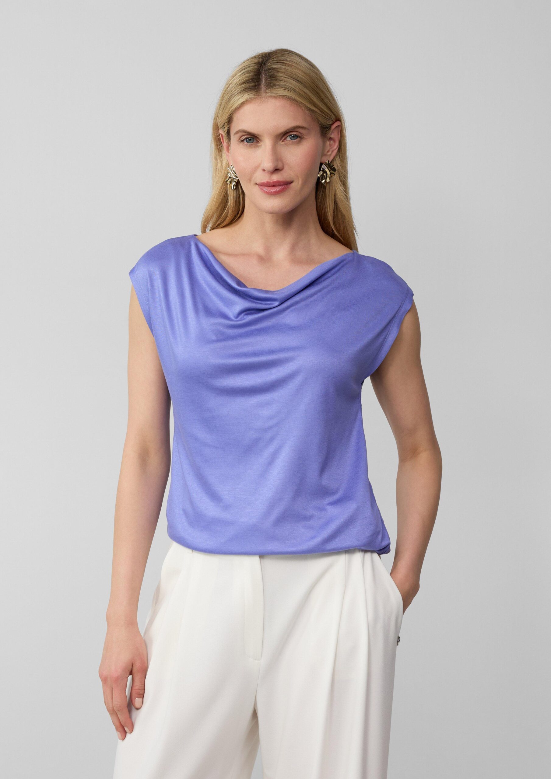 T-Shirt aus Viskose mit Wasserfall-Ausschnitt