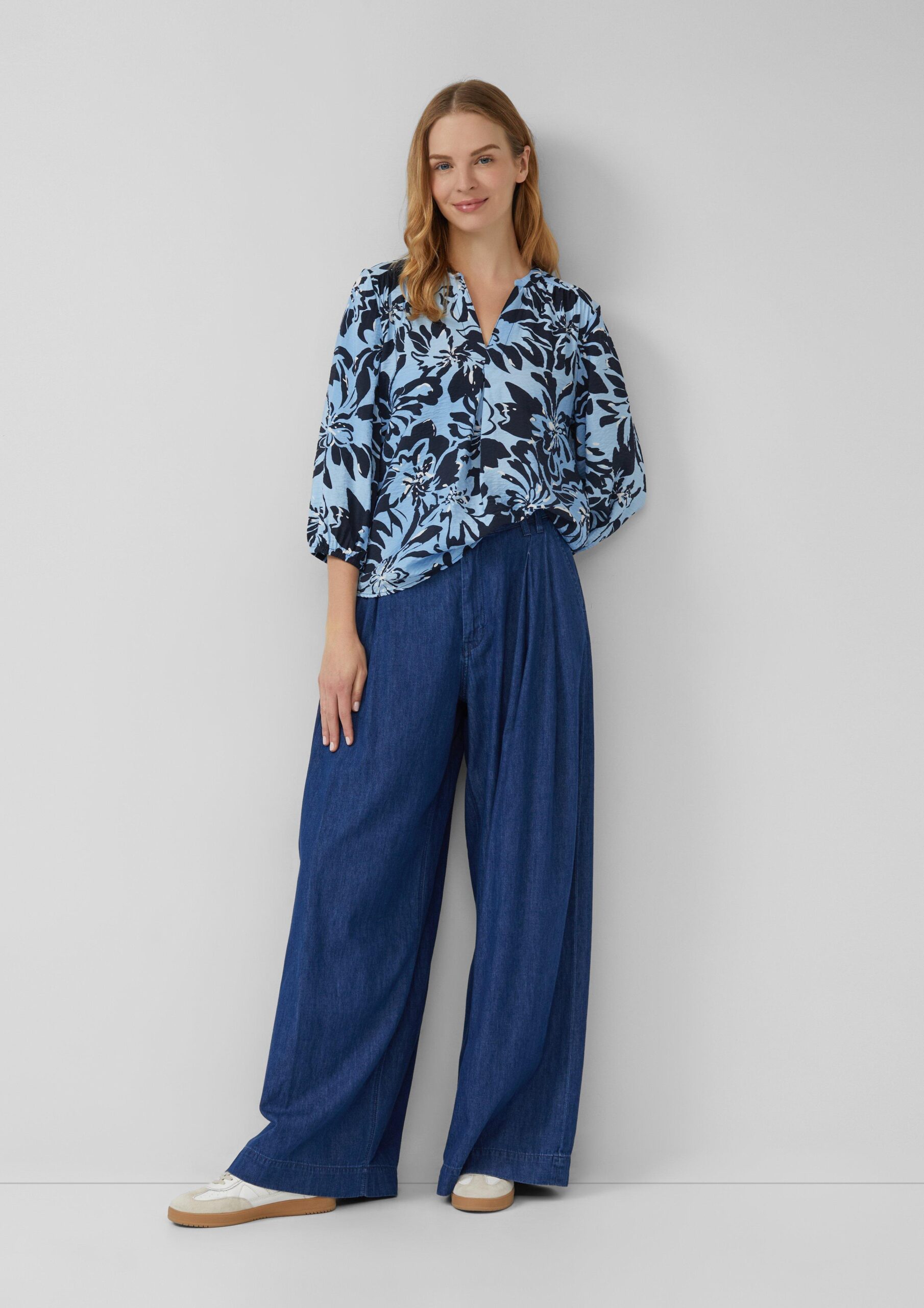 Viskosemix-Bluse im Relaxed Fit mit Raffung