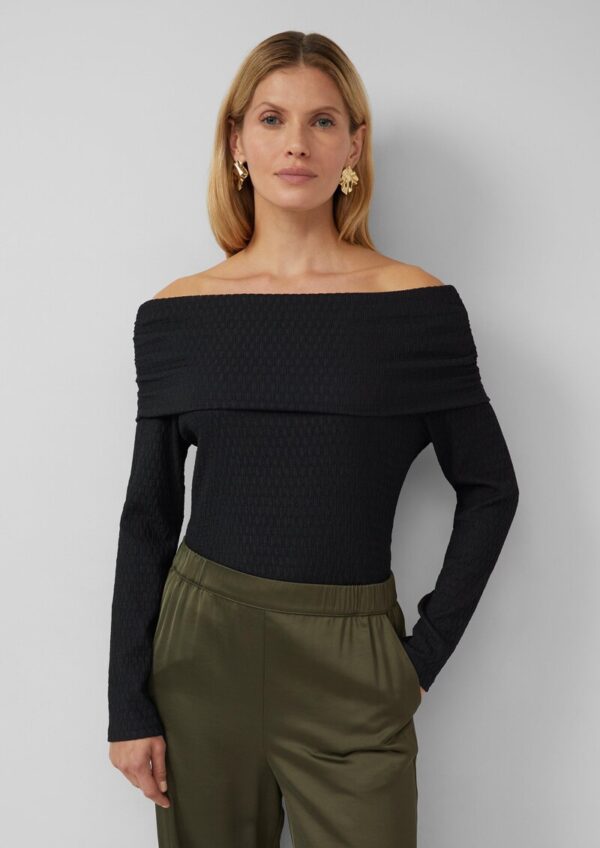 Strukturiertes Off-Shoulder-Shirt im Slim Fit