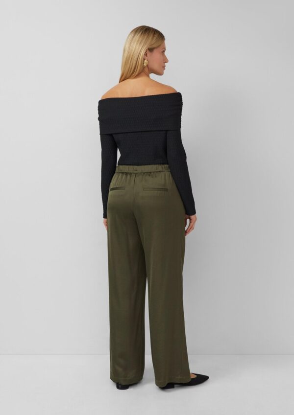 Strukturiertes Off-Shoulder-Shirt im Slim Fit