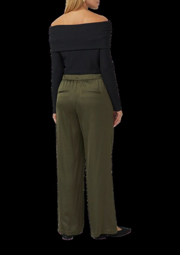 Strukturiertes Off-Shoulder-Shirt im Slim Fit