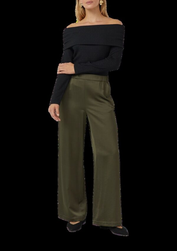 Strukturiertes Off-Shoulder-Shirt im Slim Fit