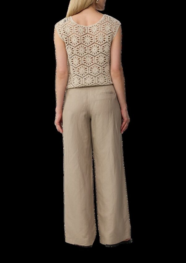 Semitransparentes Tanktop aus Häkelspitze