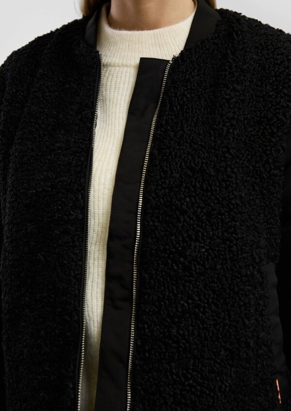 Leicht wattierter Blouson im Fabricmix