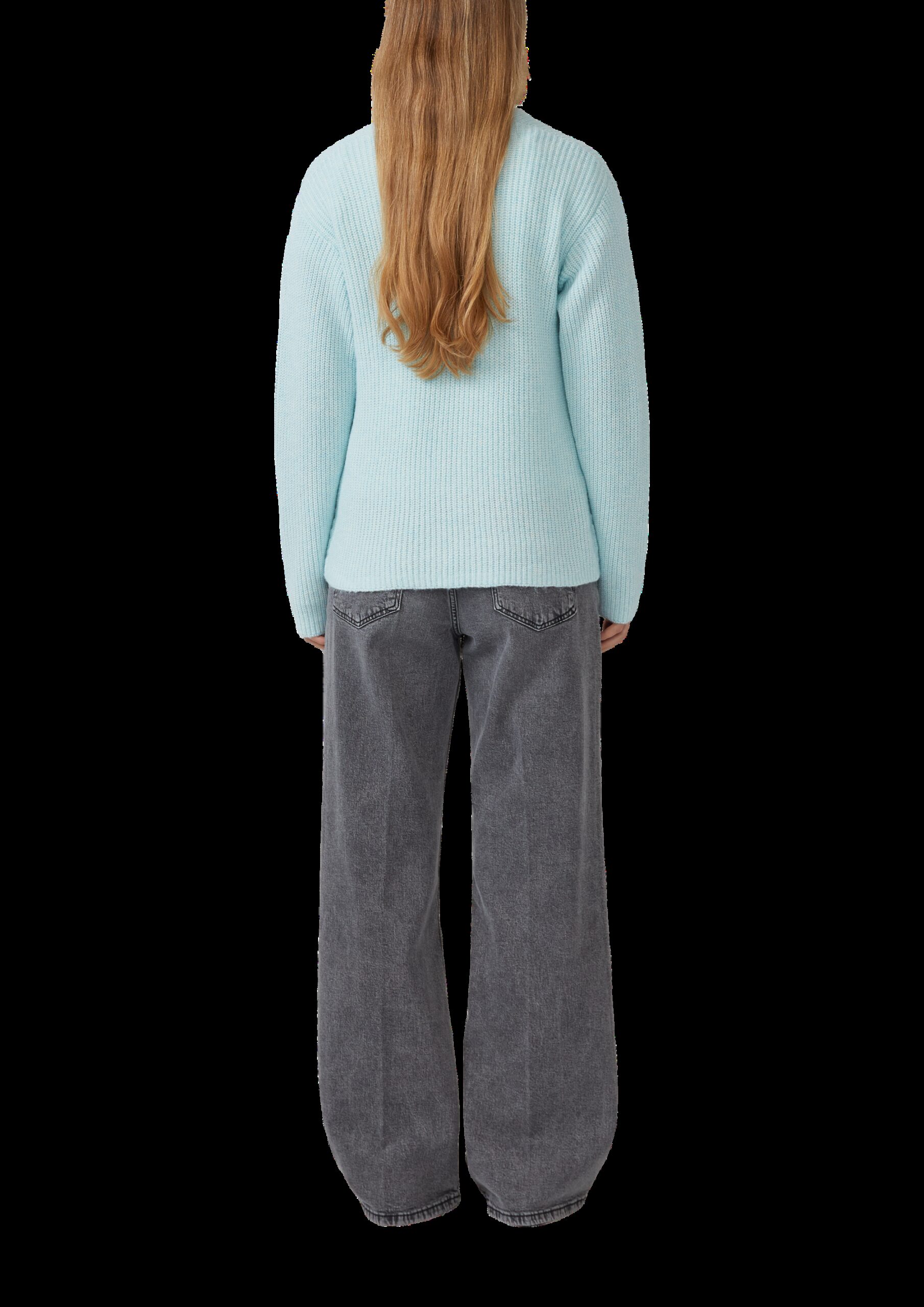 Weicher Strickpullover im Relaxed Fit mit V-Ausschnitt