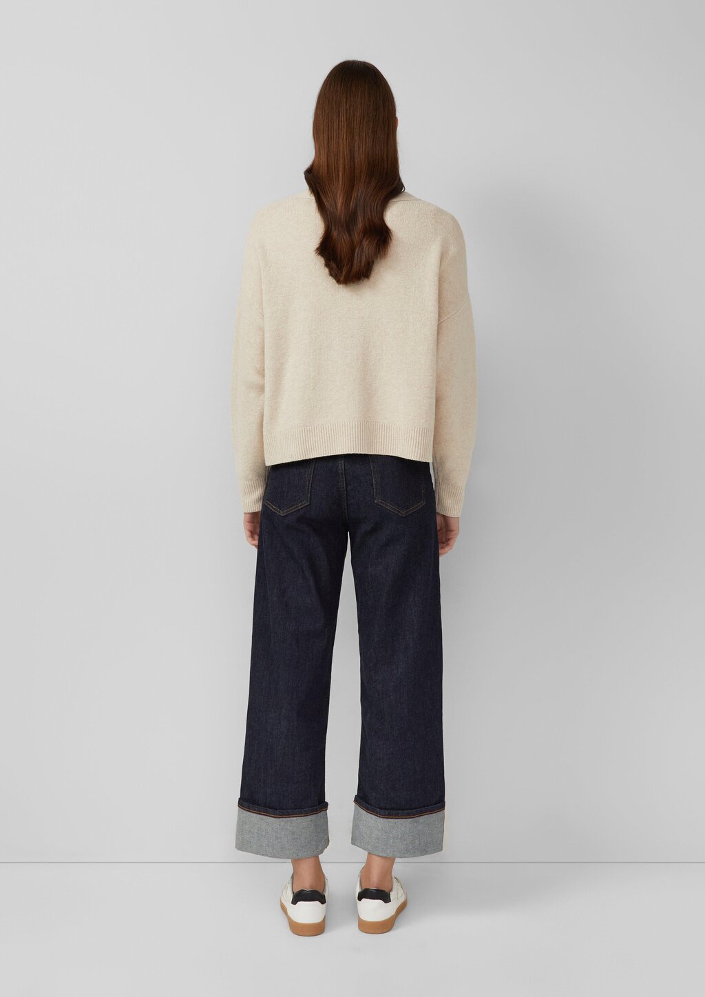 Oversized Strickjacke mit dekorativen Knöpfen