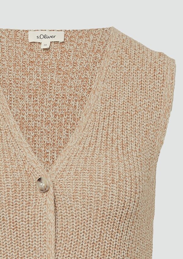 Strickweste im Slim Fit mit Knopfleiste