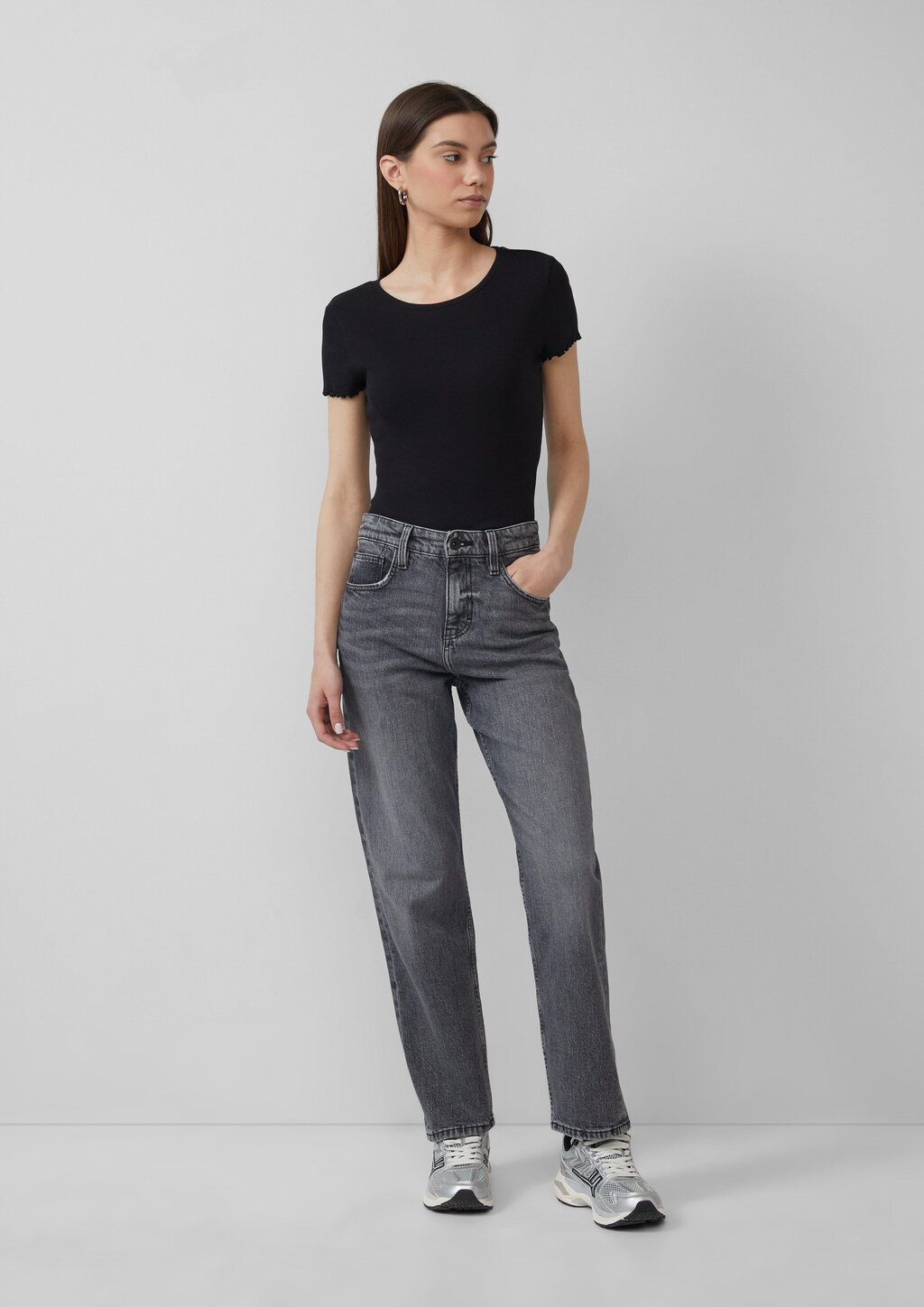 Unisex Jeans / Loose Fit / Mid Rise / Straight Leg / INCH Sizes