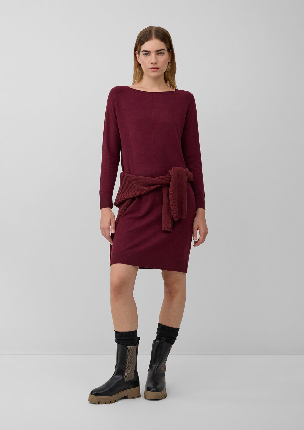 Weiches Feinstrickkleid aus Viskosemix