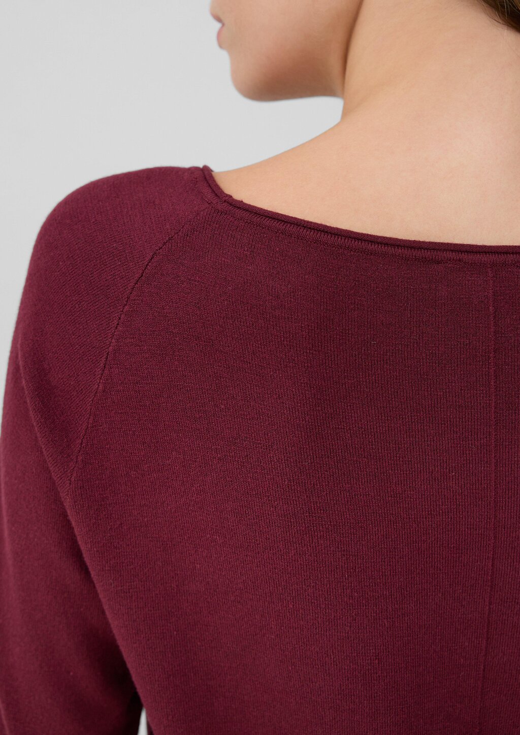 Weiches Feinstrickkleid aus Viskosemix