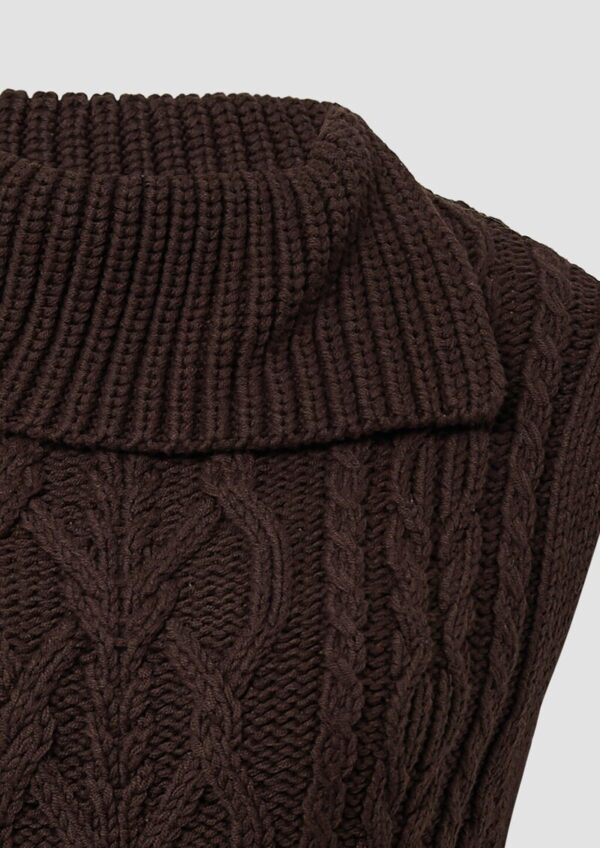 Strickpullunder mit Zopfmuster