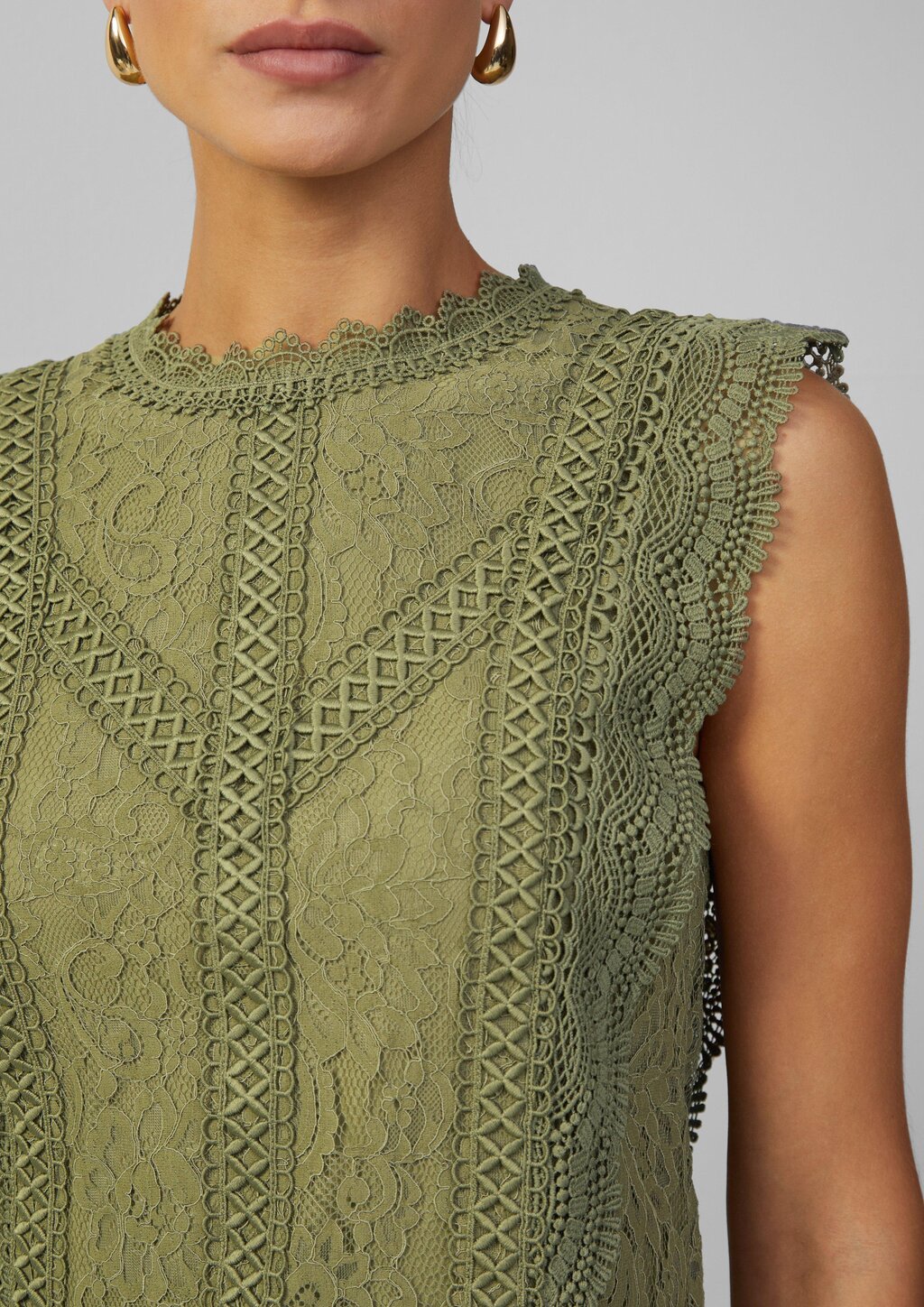 Ärmellose Bluse aus Spitze