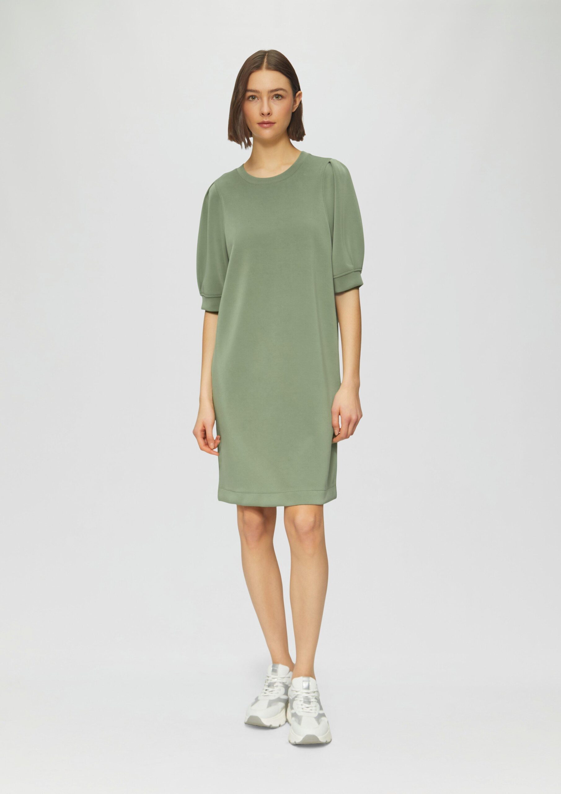 Kurzes Scuba-Kleid mit Faltendetail am Arm