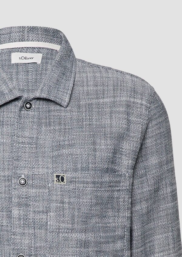 Leichtes Overshirt mit Struktur und aufgesetzten Taschen
