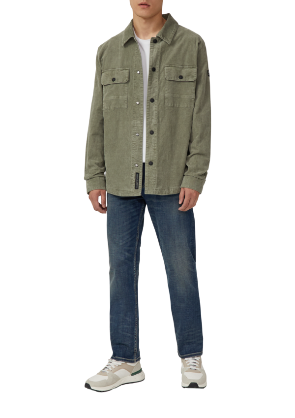 Gewaschenes Overshirt aus Cord mit Brusttaschen