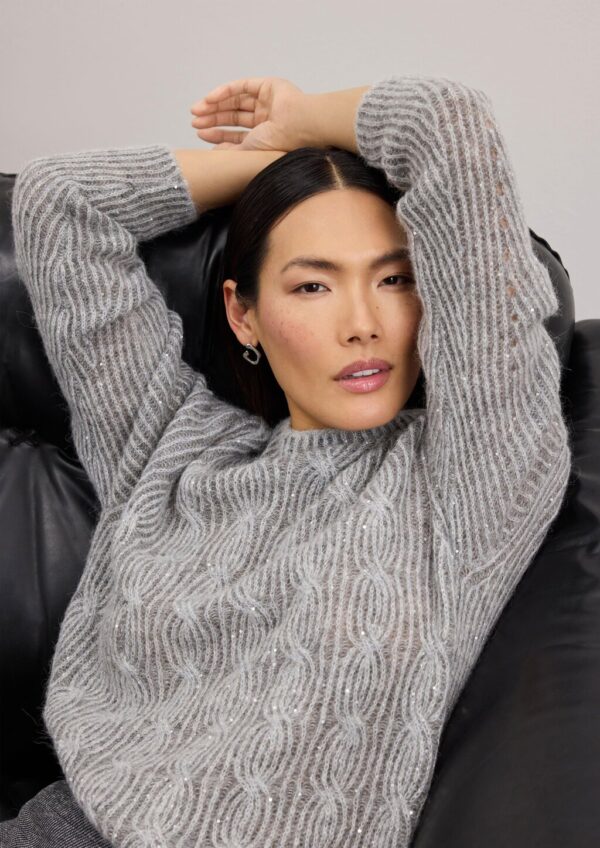 Strickpullover aus Alpaka-Wollmix mit Pailletten & Zopfmuster