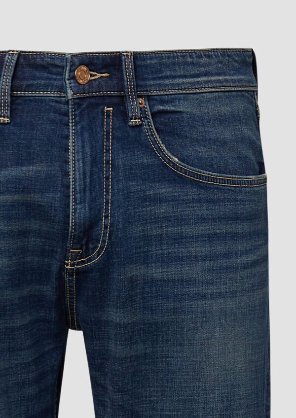 Jeans Benito / Regular Fit / Mid Rise / Straight Leg