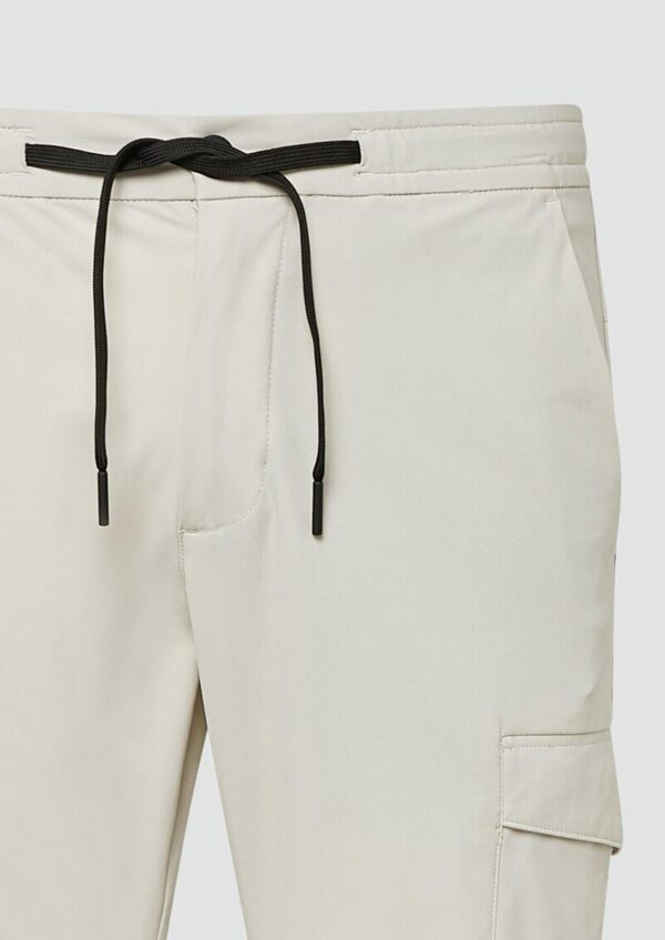 Sportive Jogpants mit Cargo-Taschen aus elastischem Jersey