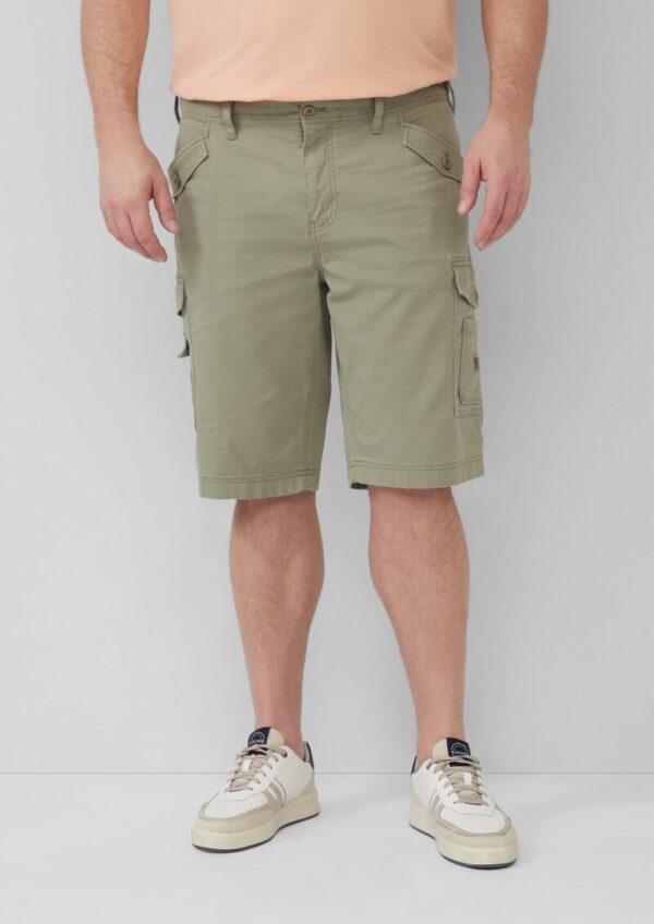 Bermuda im Relaxed Fit mit Cargotaschen
