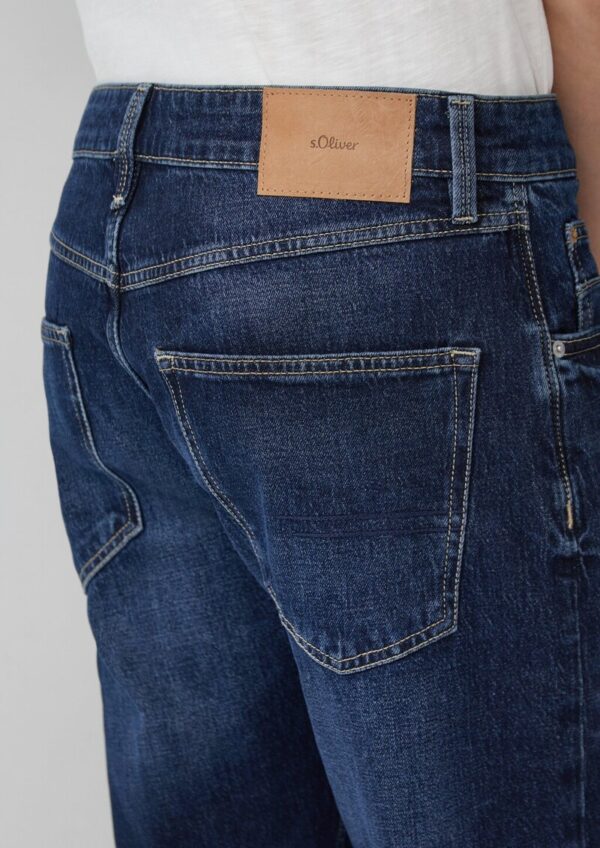 Jeans Benito / Regular Fit / Mid Rise / Straight Leg