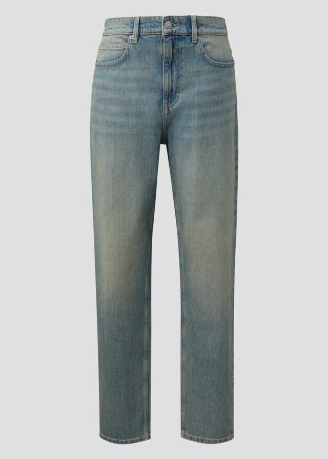 Devon: Relaxed Fit / Mid Rise / Tapered Leg