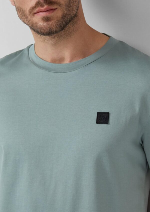 T-Shirt aus Edeljersey mit Label-Patch