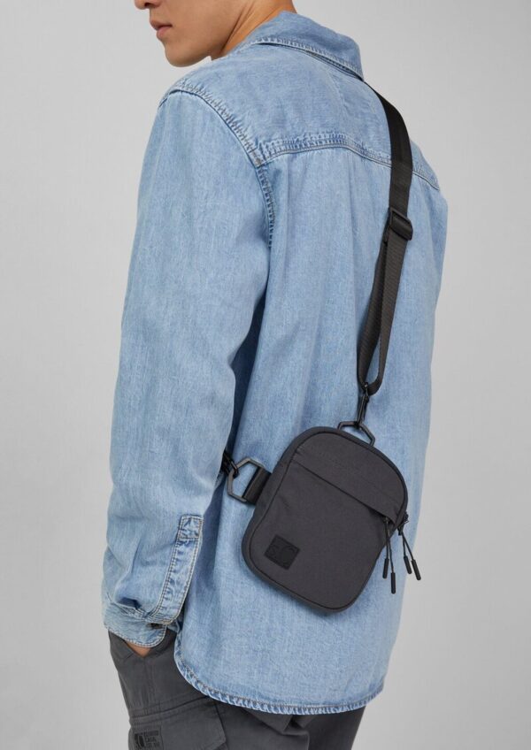 Ripstop Crossbody-Bag mit längenverstellbarem Gurt