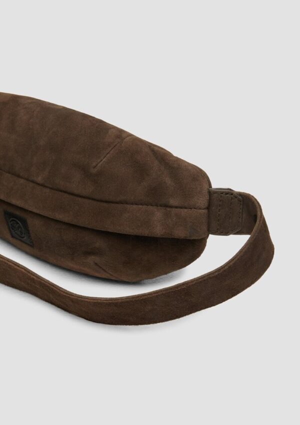 Crossbody-Bag aus softem Veloursleder