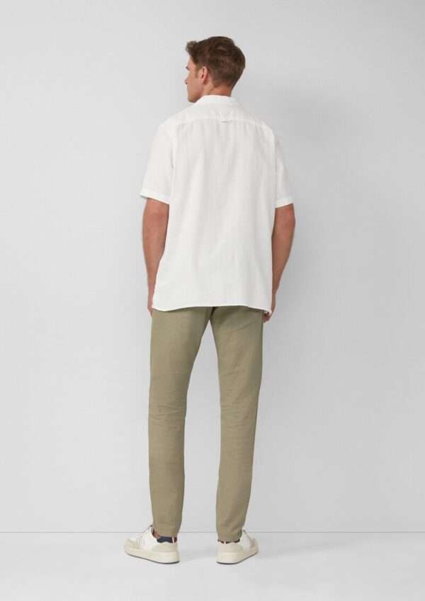 Resort Fit: Strukturiertes Kurzarm-Hemd mit Brusttasche