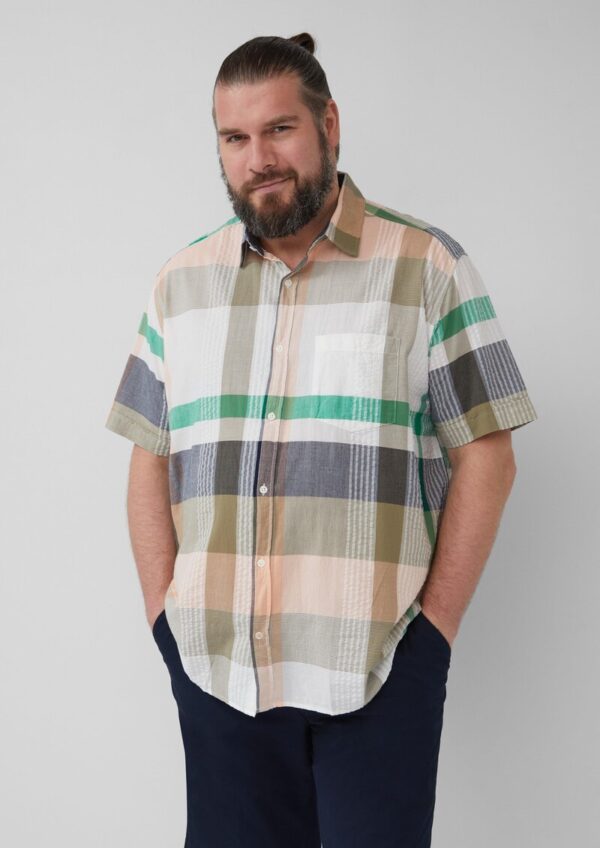 Regular Fit: Strukturiertes Kurzarmhemd mit Kentkragen