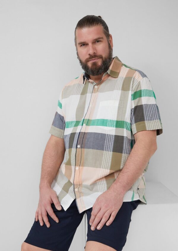 Regular Fit: Strukturiertes Kurzarmhemd mit Kentkragen