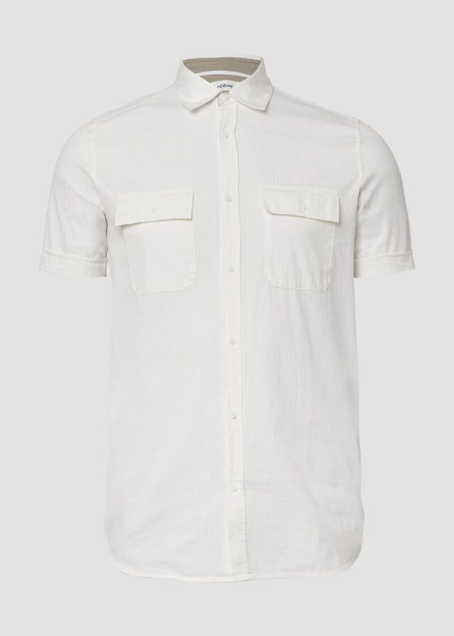 Regular Fit: Kurzarmhemd mit Strukturstreifen und Kentkragen