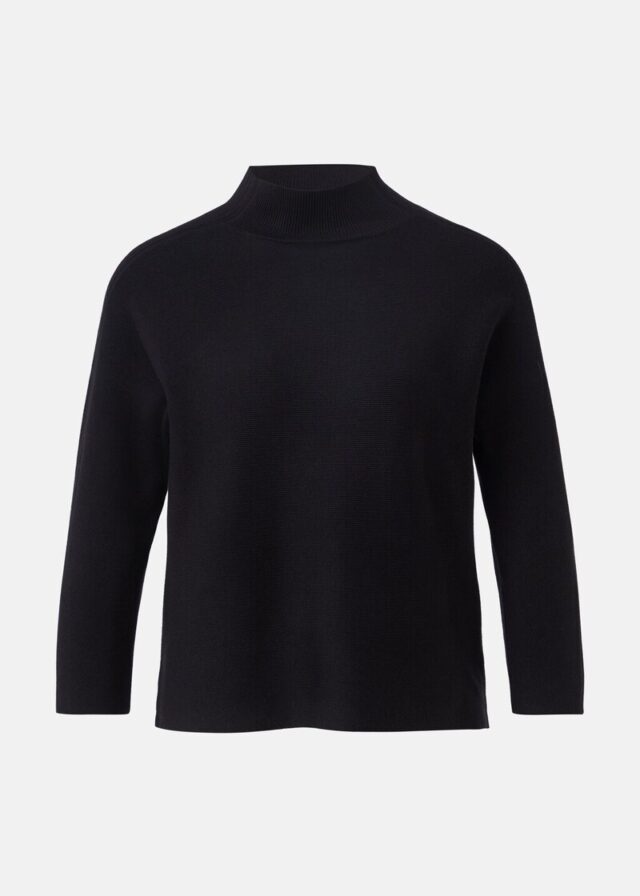 Strickpullover aus Viskosemix mit Stehkragen