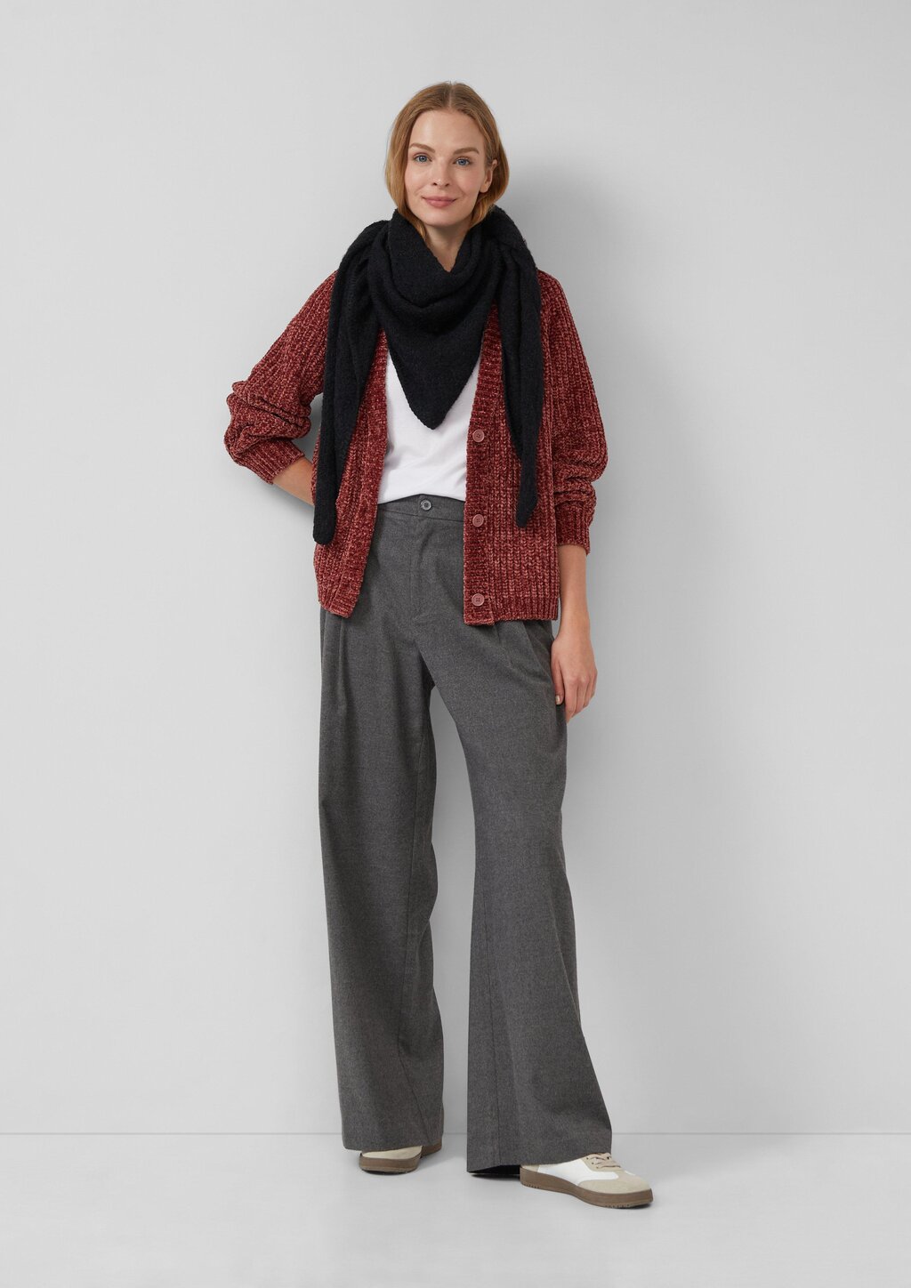 Kuschelig-weicher Schal aus Bouclé