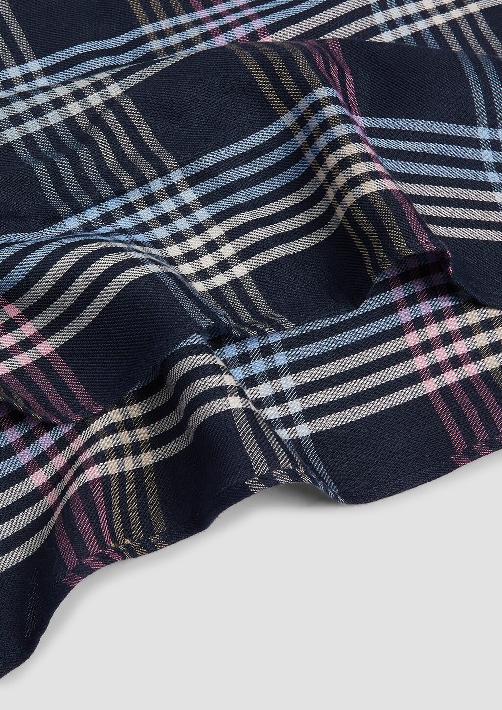 Weicher Loopschal aus Modalmix mit Karomuster