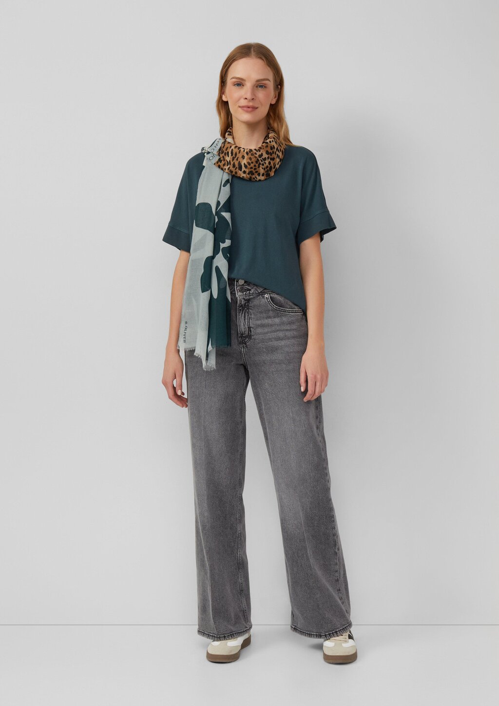 Schal mit Artwork-Print