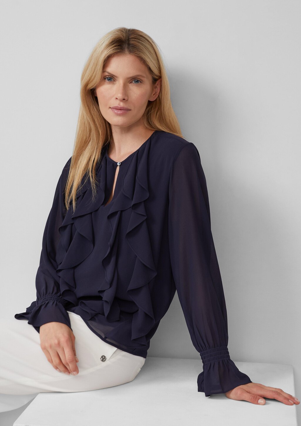 Chiffonbluse mit Volants
