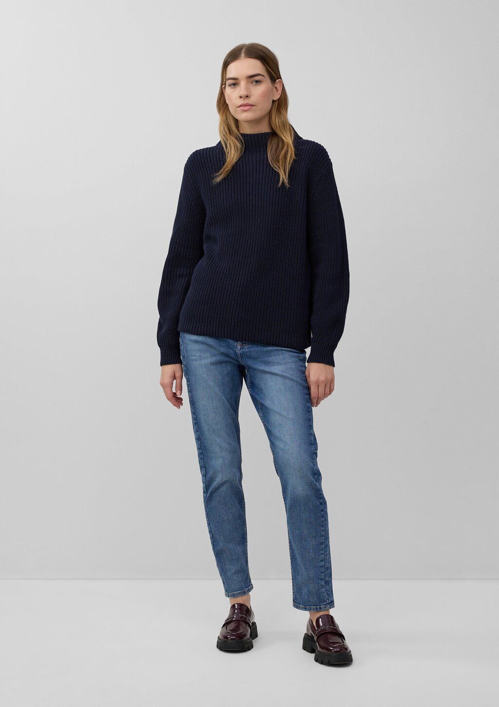 Strickpullover mit weitem Arm und Turtleneck