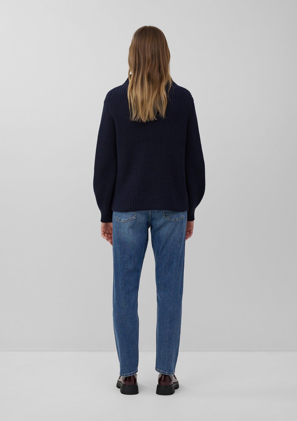 Strickpullover mit weitem Arm und Turtleneck