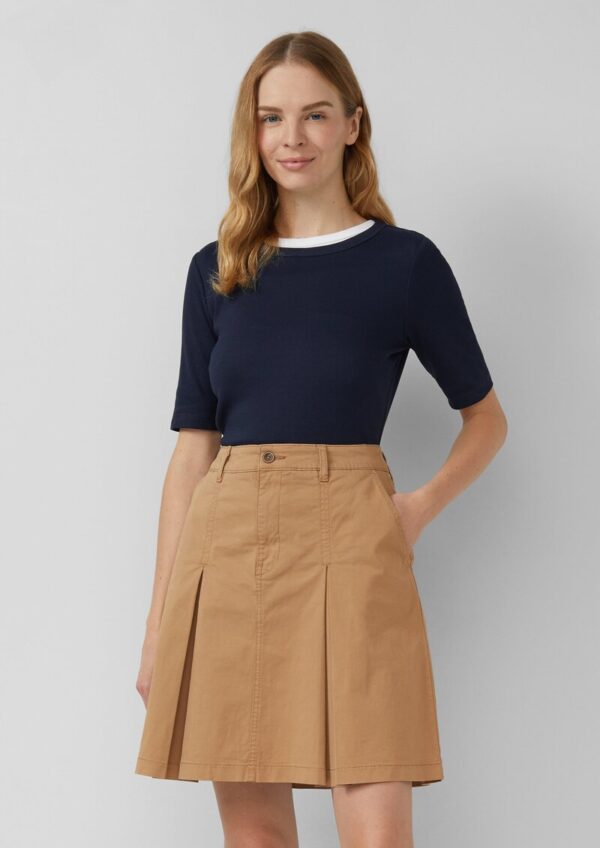 Kurzer Rock mit Faltendetails aus Baumwollstretch
