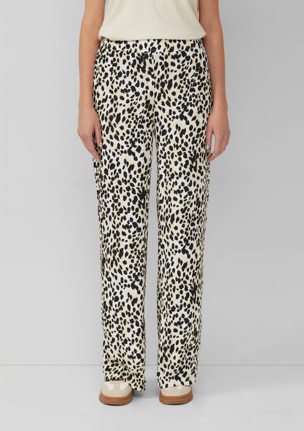 Strukturierte Wide-Leg-Hose im Relaxed Fit mit All-over-Muster