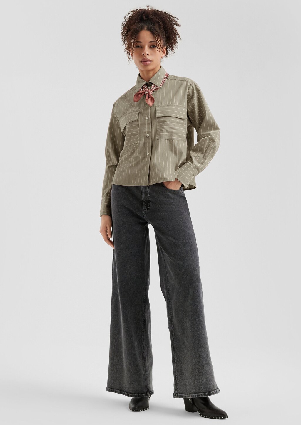 Verkürzte Bluse im Loose Fit