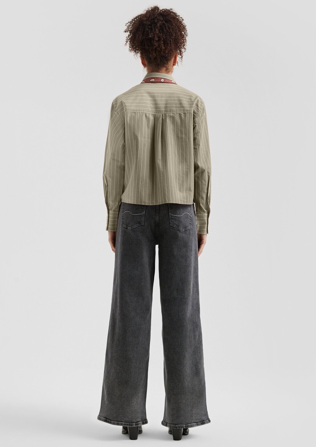 Verkürzte Bluse im Loose Fit