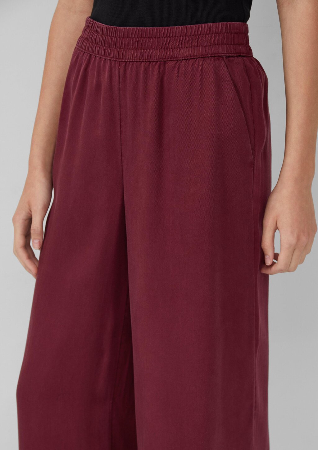 Twillhose mit Eingrifftaschen und Wide Leg