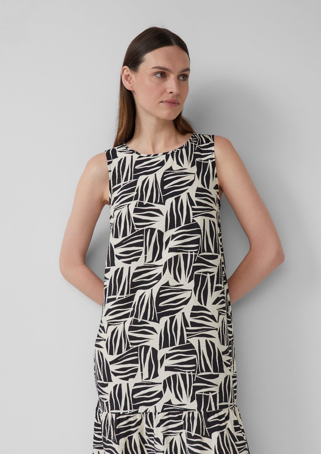 Midikleid aus strukturiertem Viskosemix mit All-over-Print