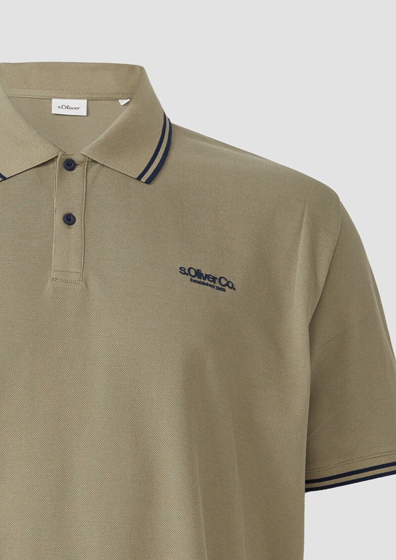 Piqué-Poloshirt mit Kontrastdetails und Logo