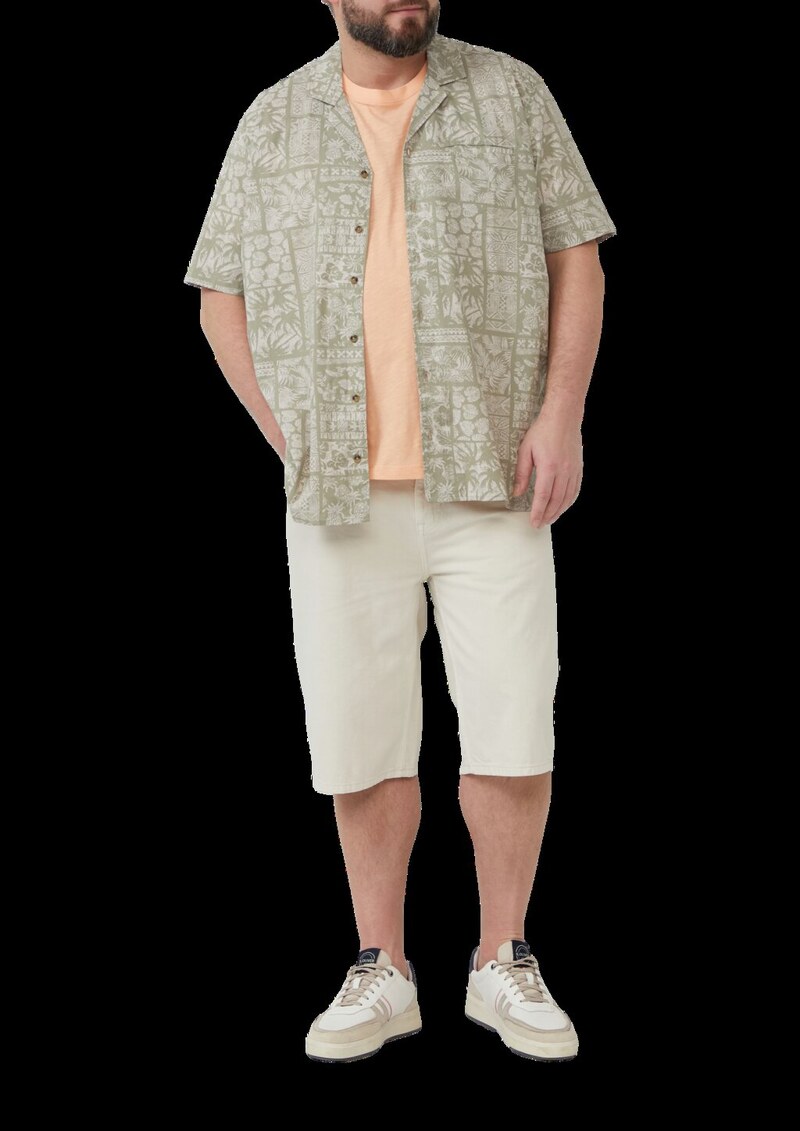 Resort Fit: Kurzarmhemd aus Viskosemix mit Brusttasche