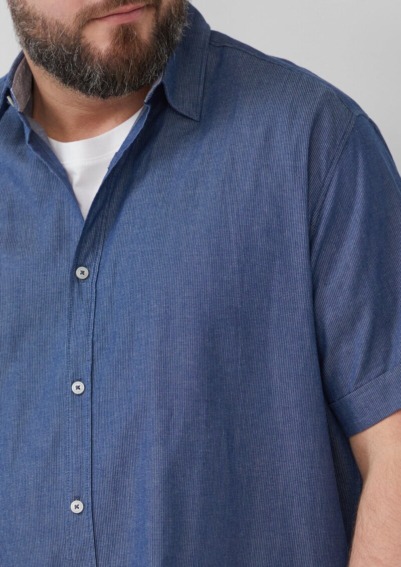 Regular Fit: Strukturiertes Kurzarmhemd aus Baumwolle mit Kentkragen
