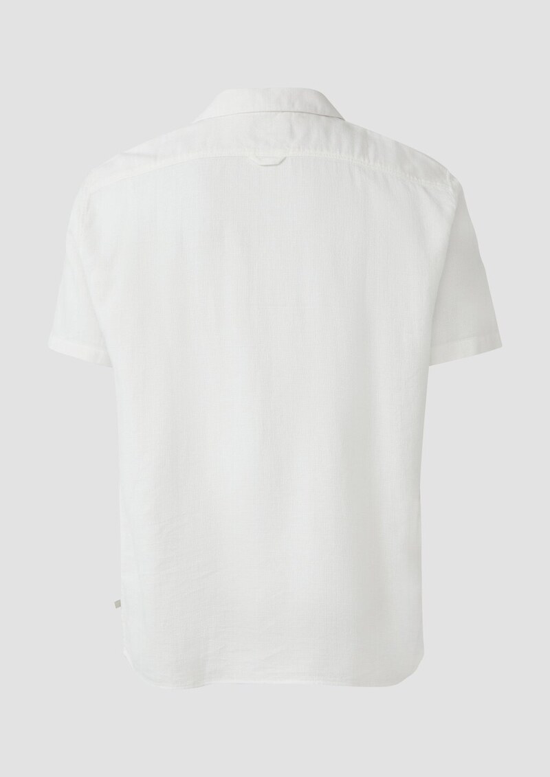 Resort Fit: Strukturiertes Kurzarm-Hemd mit Brusttasche